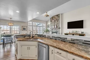 633 S Neumeyer Ln, Rockland, WI 54110 - Photo 7