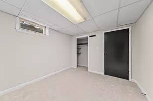 11737 N Ridgeway Ave, Mequon, WI 53097 - Photo 29