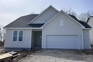 1141 Mt Vernon Dr, Hartford, WI 53027 - Photo 3