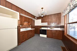 10308 W Washington St, West Allis, WI 53214 - Photo 13