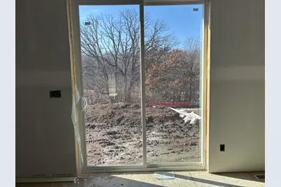 9561 S Sophia Ct, Franklin, WI 53132 - Photo 11