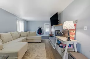 1356 Greenhedge Rd, Pewaukee, WI 53072 - Photo 5