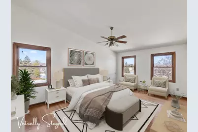 243  Royal Oak Ct, Pewaukee, WI 53072 - Photo 23