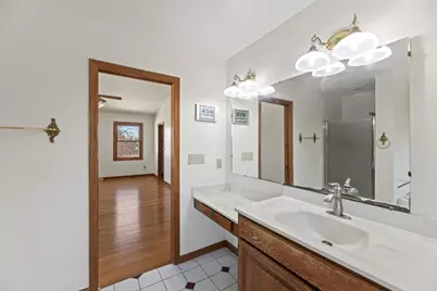 243  Royal Oak Ct, Pewaukee, WI 53072 - Photo 29