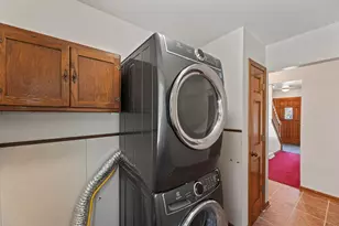 243 Royal Oak Ct, Pewaukee, WI 53072 - Photo 21