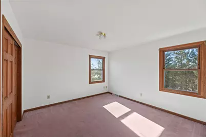 243  Royal Oak Ct, Pewaukee, WI 53072 - Photo 31