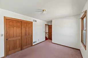 243 Royal Oak Ct, Pewaukee, WI 53072 - Photo 37