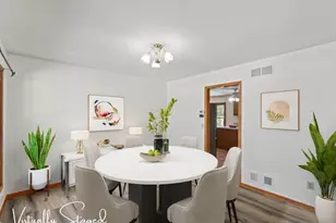 243 Royal Oak Ct, Pewaukee, WI 53072 - Photo 15