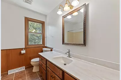 243  Royal Oak Ct, Pewaukee, WI 53072 - Photo 33