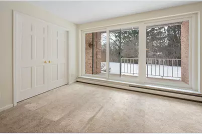 945 W Heritage Ct #104, Mequon, WI 53092 - Photo 3