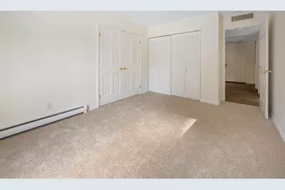 945 W Heritage Ct #104, Mequon, WI 53092 - Photo 13