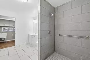 1718 Poplar Ave, South Milwaukee, WI 53172 - Photo 19