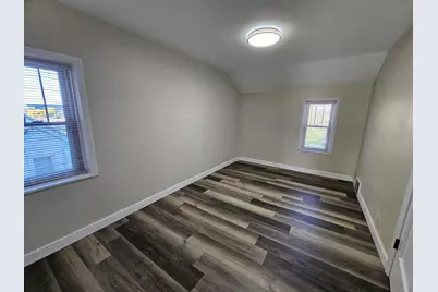 4800 W Green Tree Rd, Milwaukee, WI 53223 - Photo 11