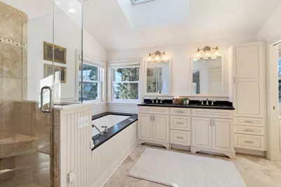 N23W28271  Beach Park Cir, Delafield, WI 53072 - Photo 15