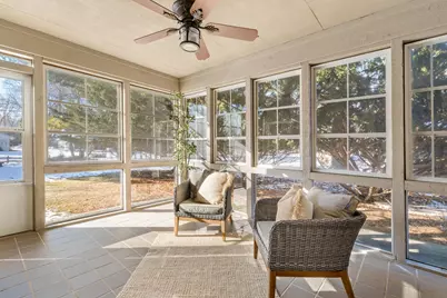 N23W28271  Beach Park Cir, Delafield, WI 53072 - Photo 23