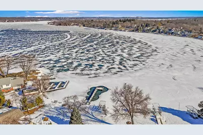 N23W28271  Beach Park Cir, Delafield, WI 53072 - Photo 27