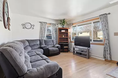 3947 E Adams Ave, Cudahy, WI 53110 - Photo 5