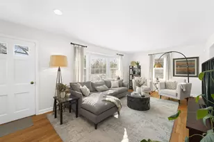 5281 N Kent Ave, Whitefish Bay, WI 53217 - Photo 3