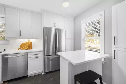 5281 N Kent Ave, Whitefish Bay, WI 53217 - Photo 15