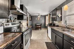 1110 Wilson Ave, Sheboygan, WI 53081 - Photo 3