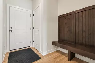 W221N4564 Timber Ct, Pewaukee, WI 53072 - Photo 15