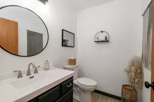 N24W24050 Brandon Oaks Dr, Pewaukee, WI 53072 - Photo 9