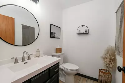 N24W24050  Brandon Oaks Dr #A, Pewaukee, WI 53072 - Photo 7