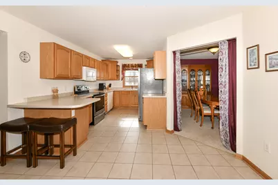 112  Eastfield Ct, Darien, WI 53114 - Photo 7