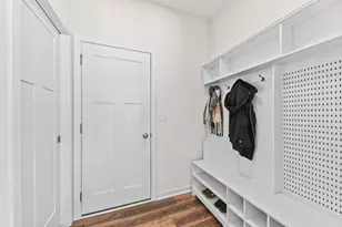 W73N1165 Augusta Ln, Cedarburg, WI 53012 - Photo 15