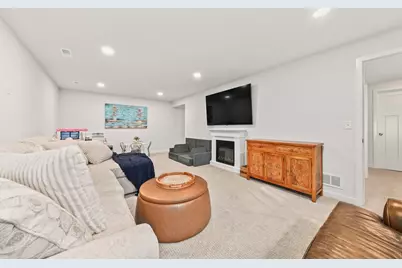 W73N1165  Augusta Ln, Cedarburg, WI 53012 - Photo 27