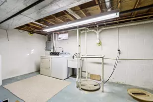 402 Highland Dr, Wales, WI 53183 - Photo 21