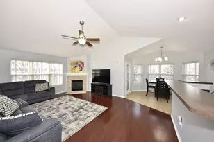 7179 W Rawson Ave, Franklin, WI 53132 - Photo 9