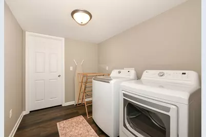 9912  271st Ave, Salem Lakes, WI 53179 - Photo 25