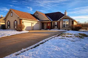 5207 34th St, Kenosha, WI 53144 - Photo 1