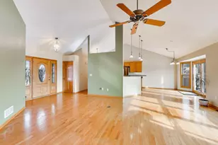 5207 34th St, Kenosha, WI 53144 - Photo 5