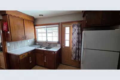 2611  Kearney Ave, Racine, WI 53403 - Photo 17