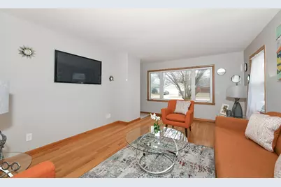 2207  Hamilton Ave, Racine, WI 53403 - Photo 7