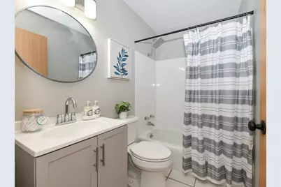 2207  Hamilton Ave, Racine, WI 53403 - Photo 13