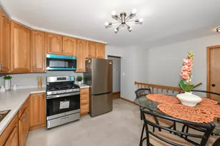 2207 Hamilton Ave, Racine, WI 53403 - Photo 11