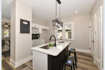 2426 N 55th St, Milwaukee, WI 53210 - Photo 11