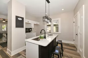 2426 N 55th St, Milwaukee, WI 53210 - Photo 11