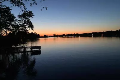 222 E Pleasant St, Oconomowoc, WI 53066 - Photo 3