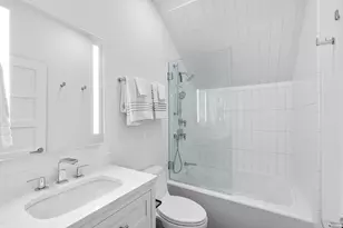222 E Pleasant St, Oconomowoc, WI 53066 - Photo 35