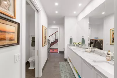 222 E Pleasant St, Oconomowoc, WI 53066 - Photo 19