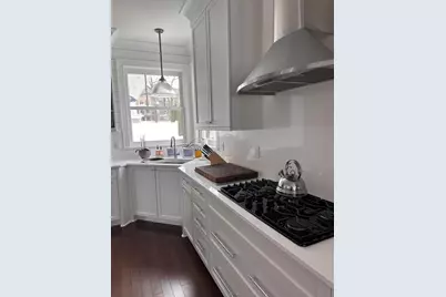 222 E Pleasant St, Oconomowoc, WI 53066 - Photo 17