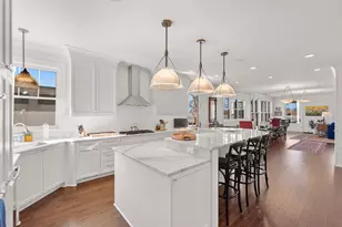 222 E Pleasant St, Oconomowoc, WI 53066 - Photo 11