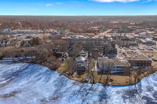 222 E Pleasant St, Oconomowoc, WI 53066 - Photo 43