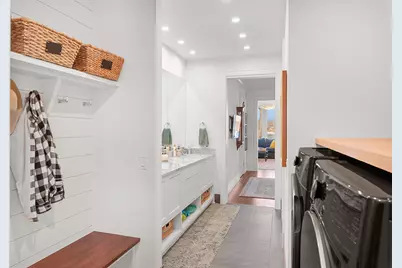 222 E Pleasant St, Oconomowoc, WI 53066 - Photo 21