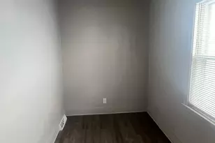 1225 W Keefe Ave, Milwaukee, WI 53206 - Photo 17