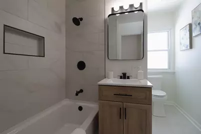 8267 N 52nd St, Brown Deer, WI 53223 - Photo 7